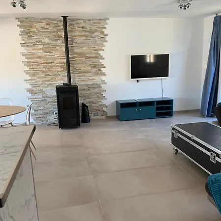 Holiday home Maison Lumineuse Aux Portes De Montpellier Vailhauques